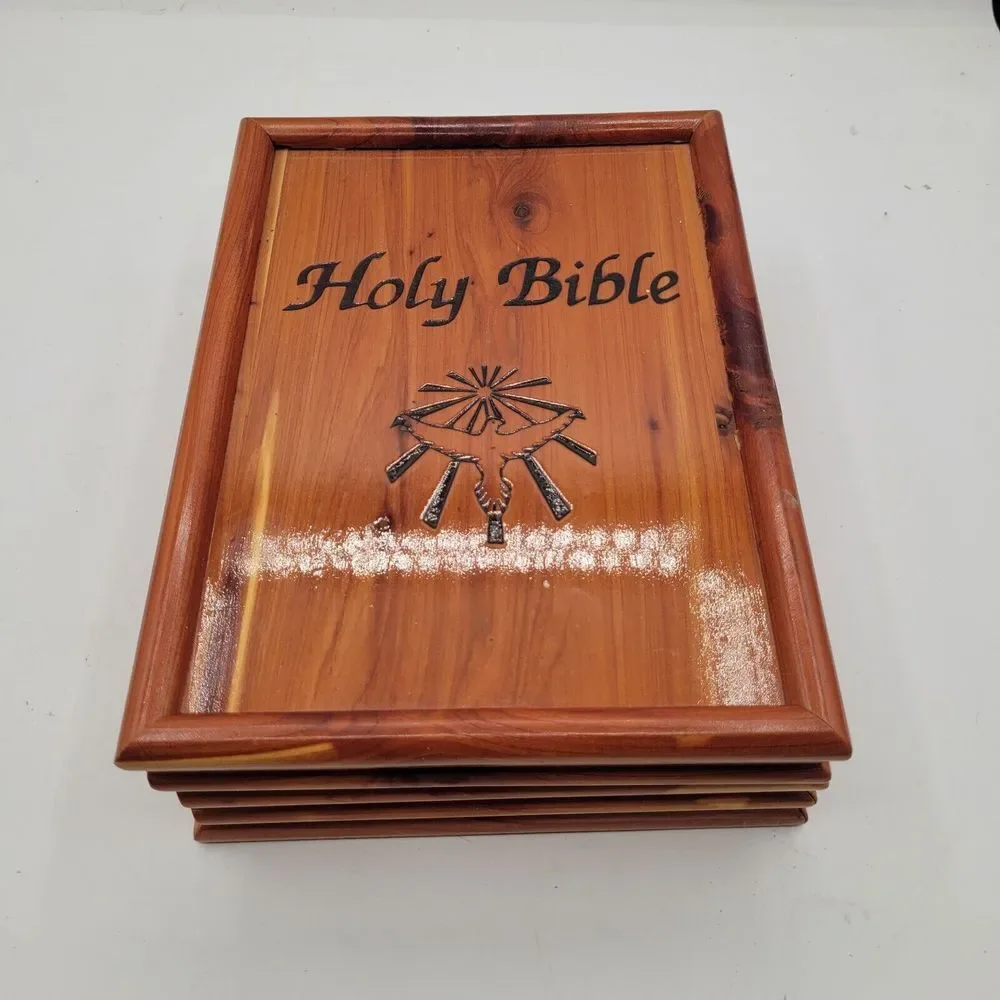 Dove of Peace KJV Holy Bible King James Version Cedar Remembrance Box Red Letter